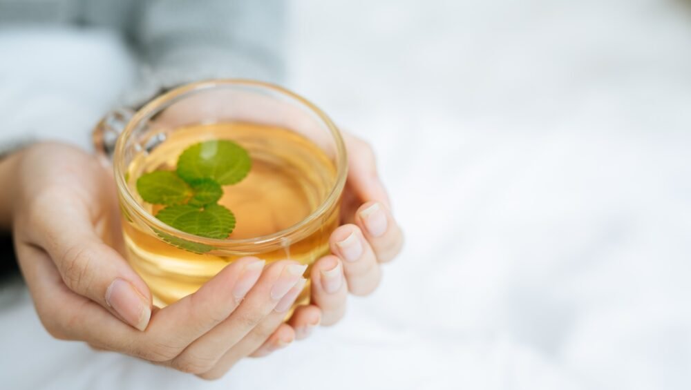 green mint tea image pick by freepik