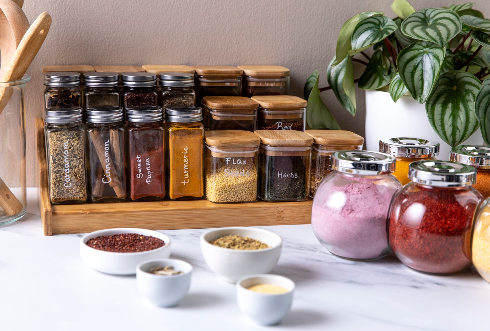 how to store spices: image pick by freepik
